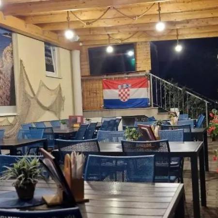 Peaceful With Style - *